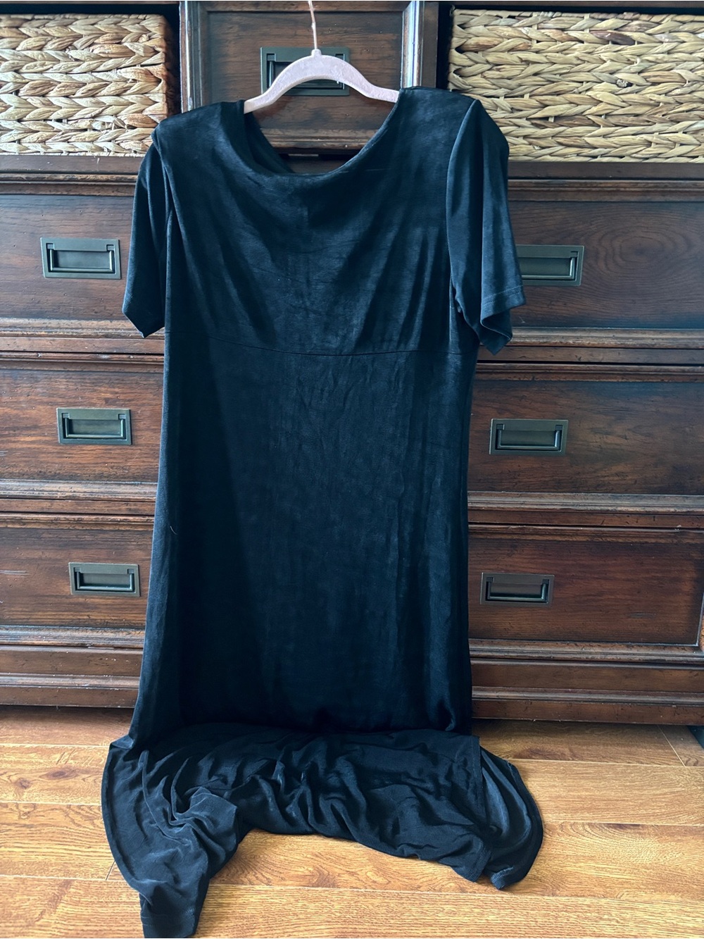 Classic Black Maxi Dress with Short Sleeves